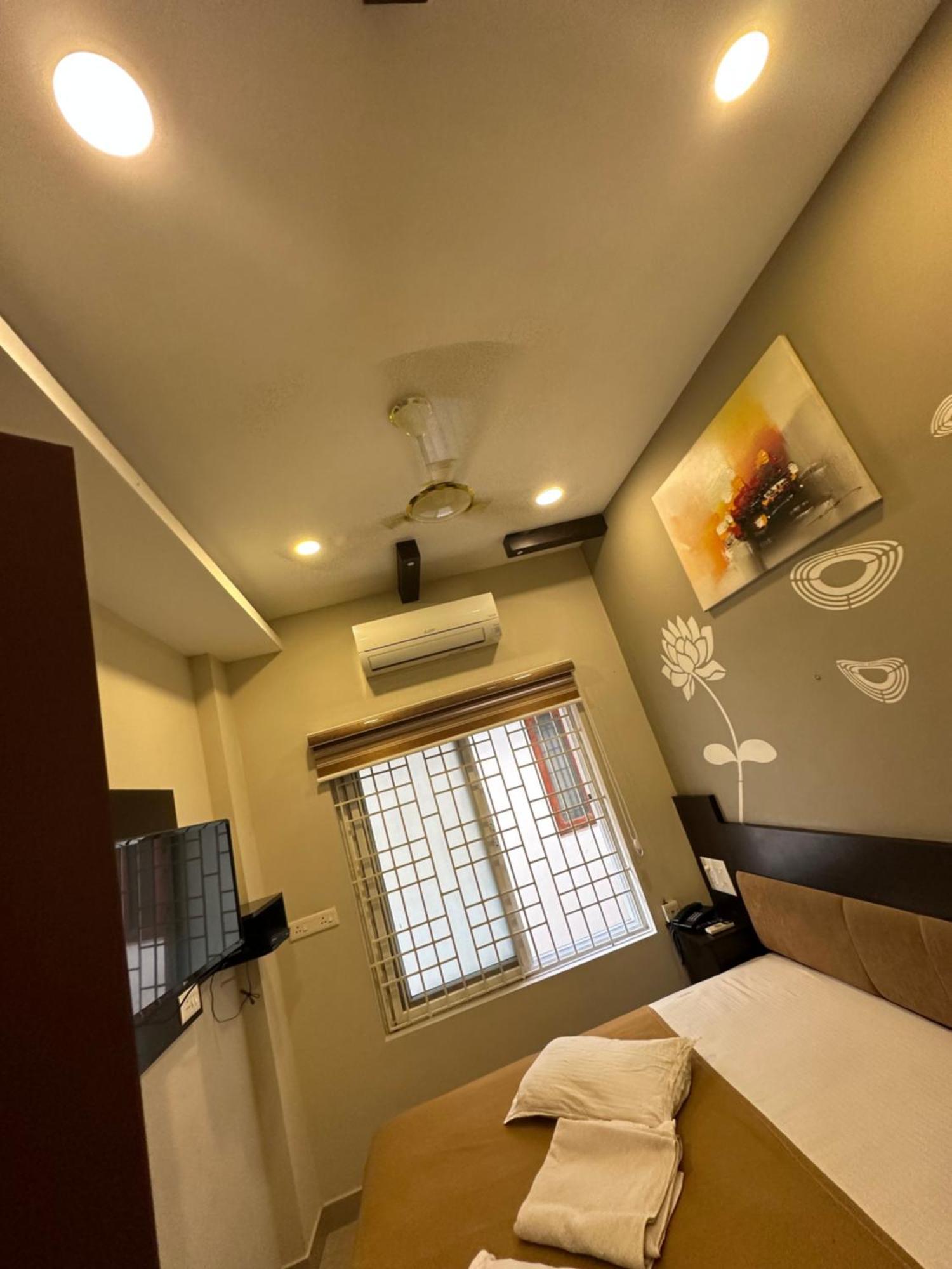 Metro Residency Kochi Exterior foto