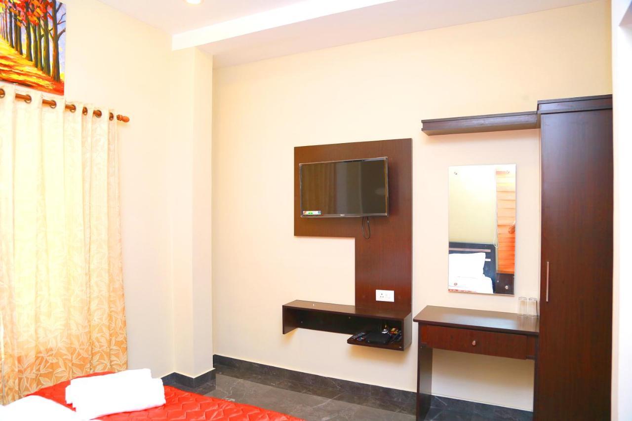 Metro Residency Kochi Exterior foto